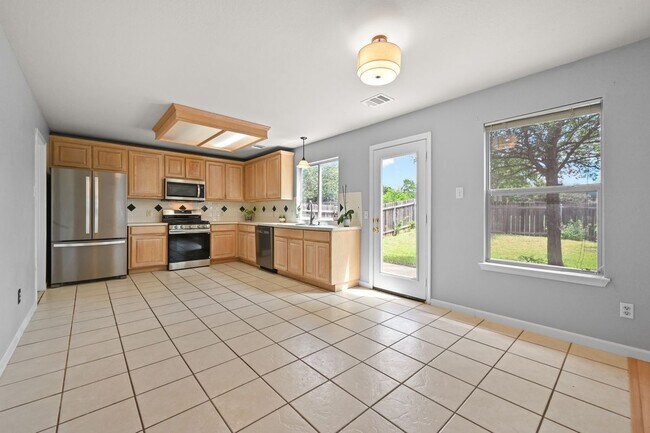 Building Photo - 2700 Cradle Rock Trl