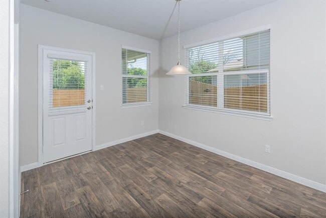 Building Photo - 6621 Kildare Dr