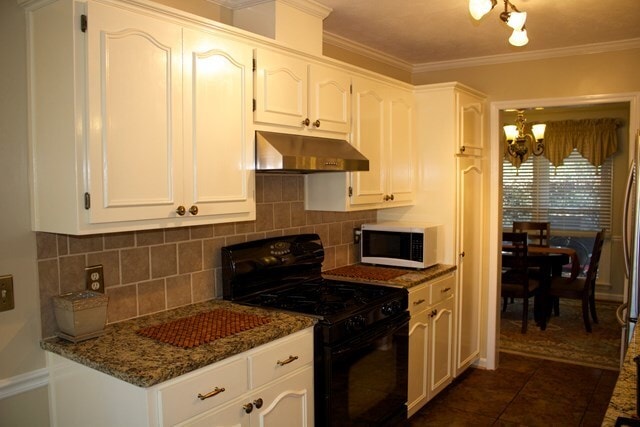 Building Photo - Updated to the maximum