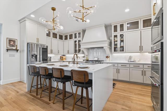 Building Photo - 3320 Crescent Ln