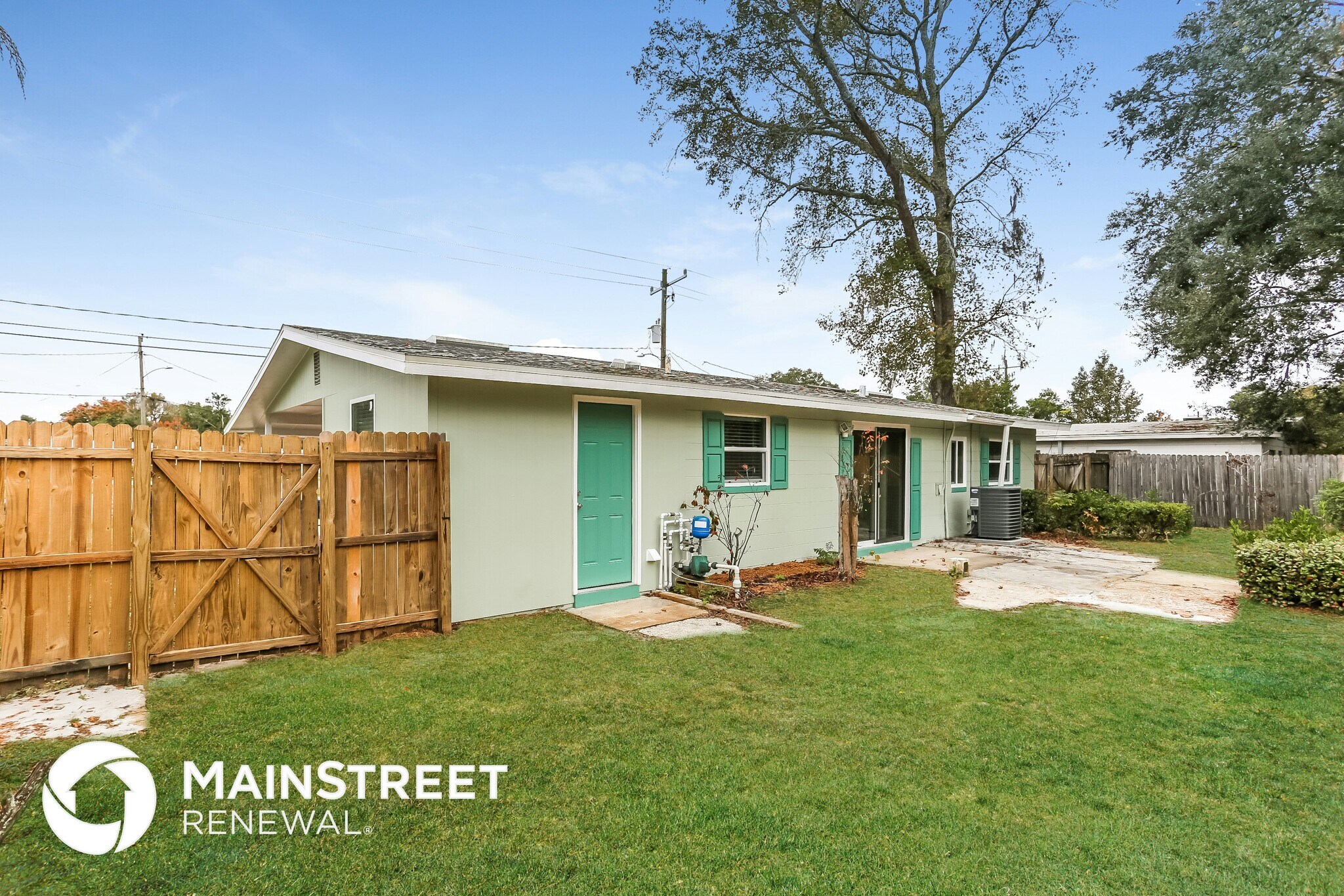 Building Photo - 303 Renne Dr N
