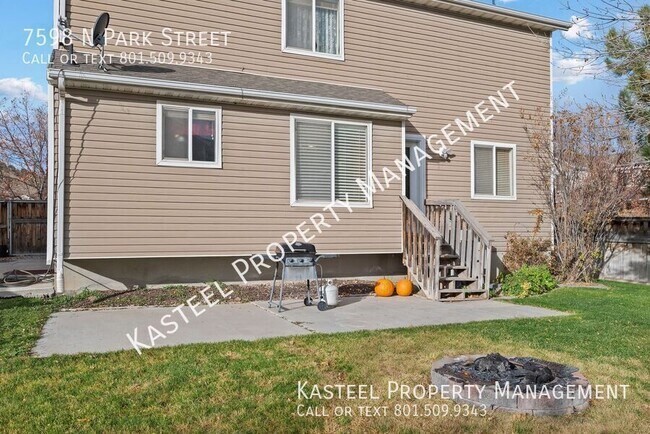 Building Photo - 7598 N Park St