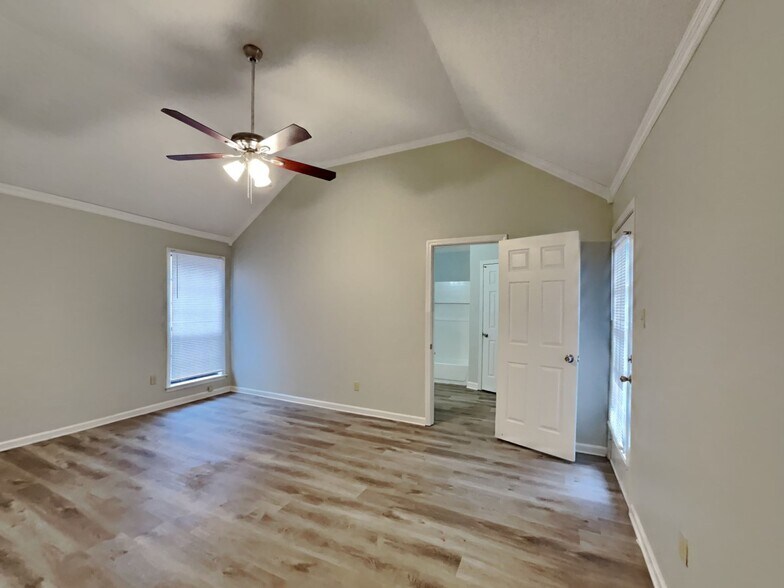 Building Photo - 4847 Gadwall Dr W