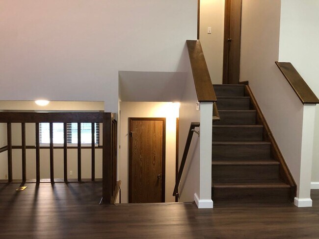 Building Photo - 3 Bed/2bath Single Family Home in Parkwood East