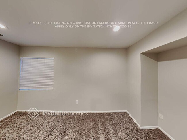 Building Photo - 12340 Newport Ct