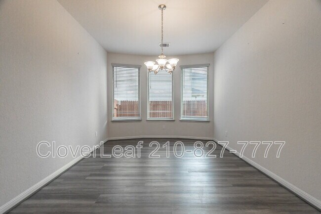 Building Photo - 12926 Mayowa St