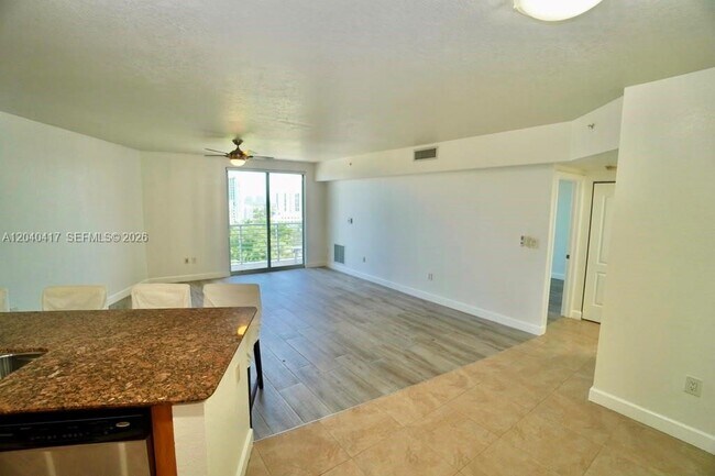 Building Photo - 1830 Radius Dr