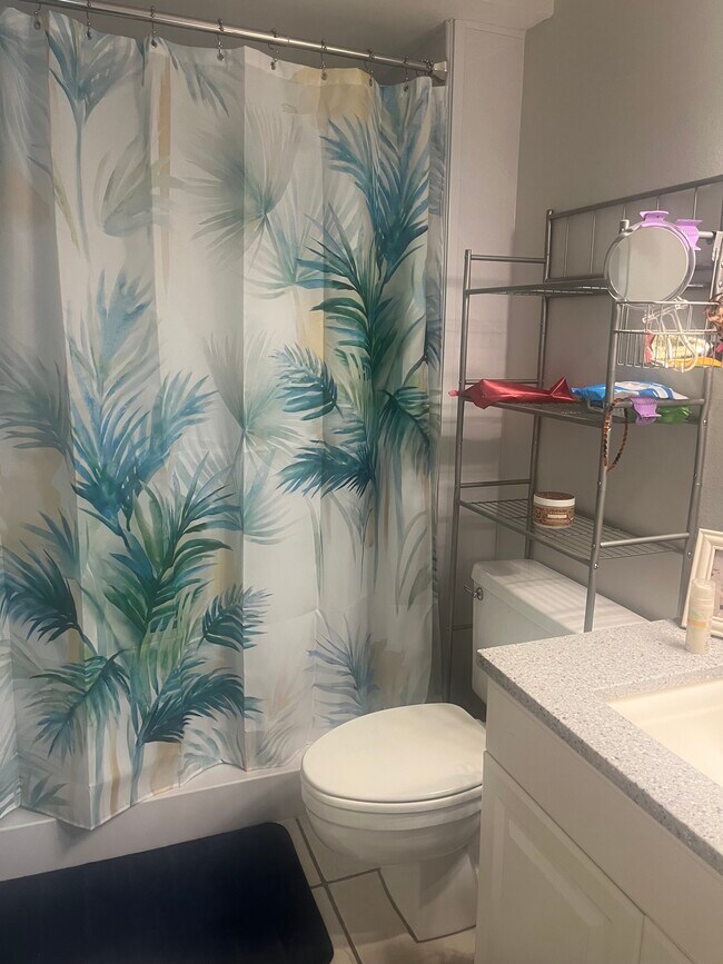 Building Photo - 3368 N Key Dr