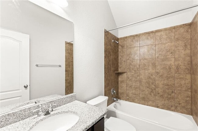 Building Photo - 1811 Grebe Dr
