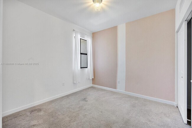 Building Photo - 10013 SW 228th Terrace