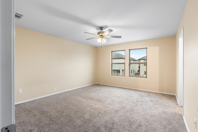 Building Photo - 5529 Shorthorn Dr