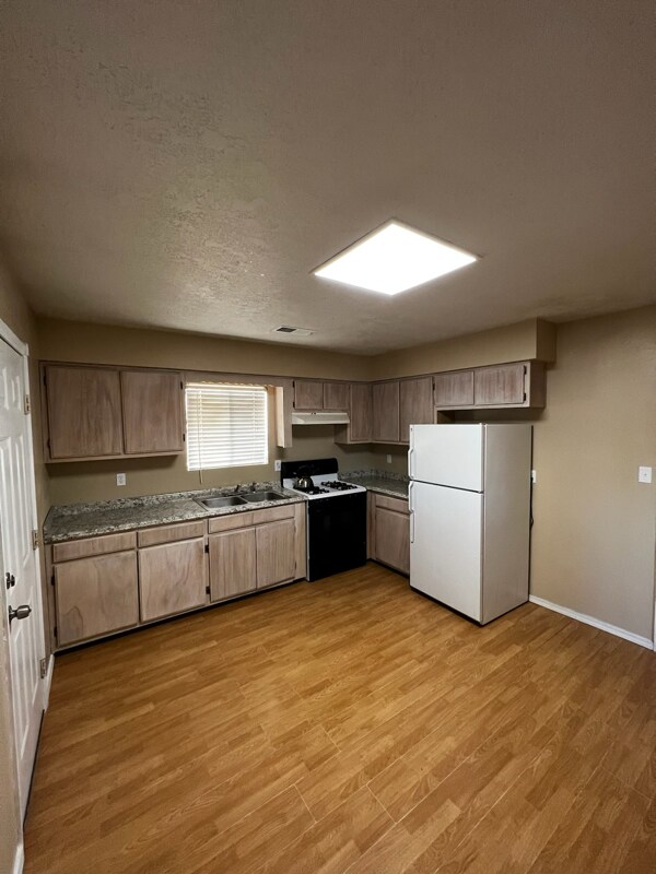 Building Photo - 337 Gorman Ave