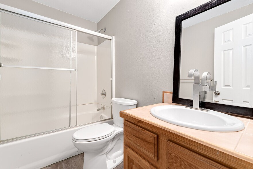 Bathroom - 1306 E 4th St