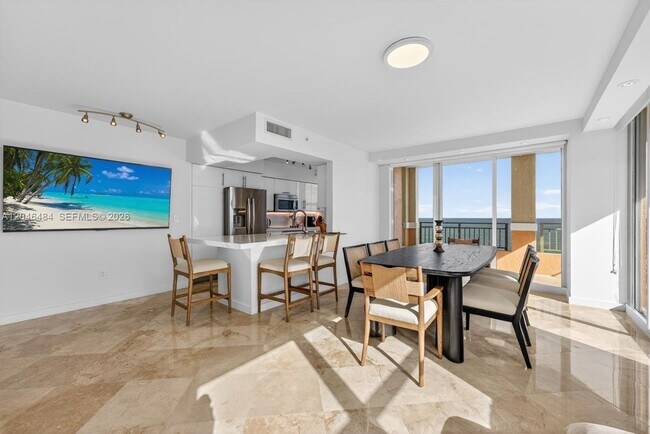 Building Photo - 2080 S Ocean Dr