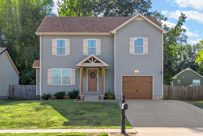 Primary Photo - 420 N Magnolia Dr