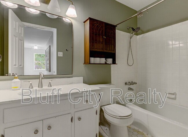 Building Photo - 6878 Kingham Cove