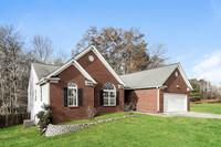 Building Photo - Spacious 4-Bedroom Home