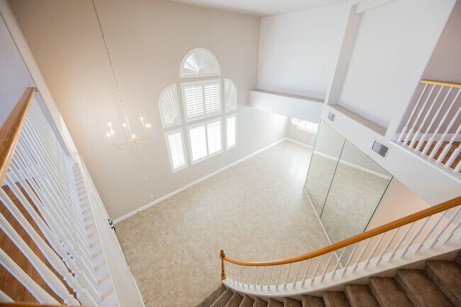 Building Photo - Beautiful Home in a Guard Gated Community