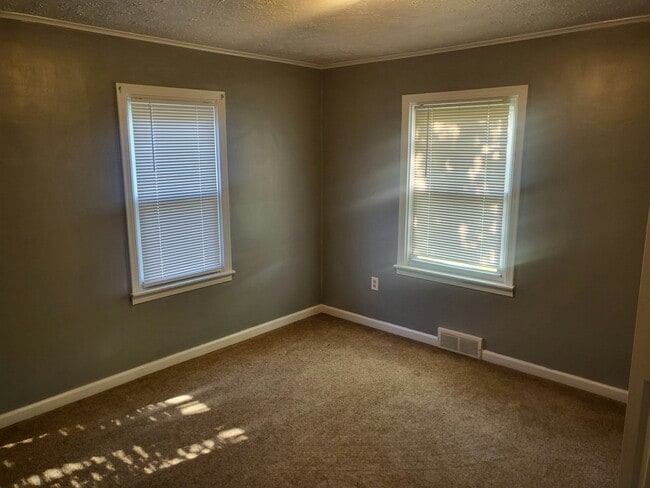 Building Photo - 259 Pleasant Dr