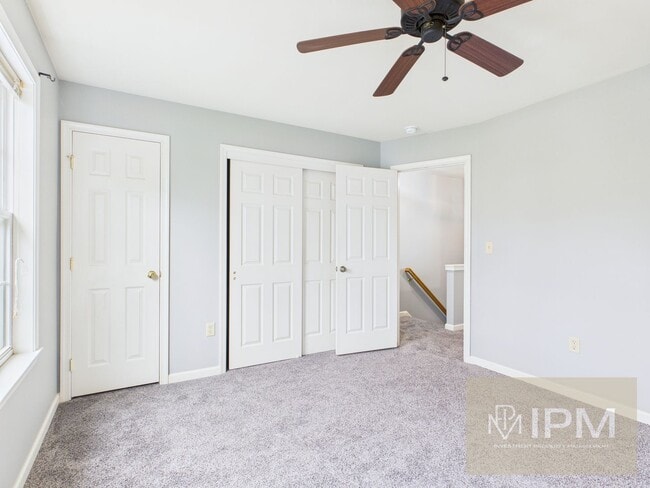 Building Photo - 1/2 First Months Rent!! Bright 2 Bed, 1.5 Bath Townhome in New Cumberland!