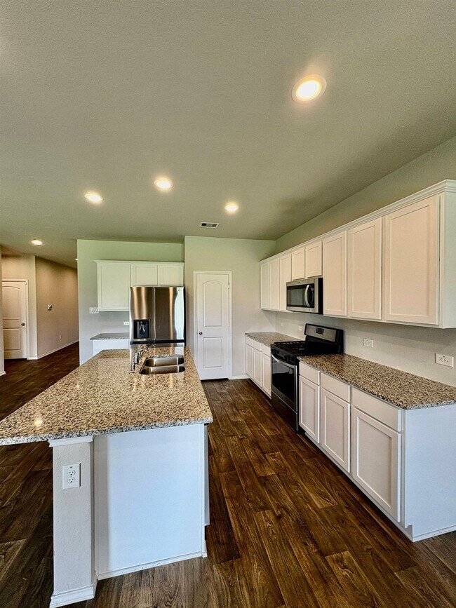Building Photo - 12013 New River Ct