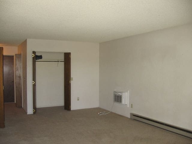 Building Photo - 44 6th St W