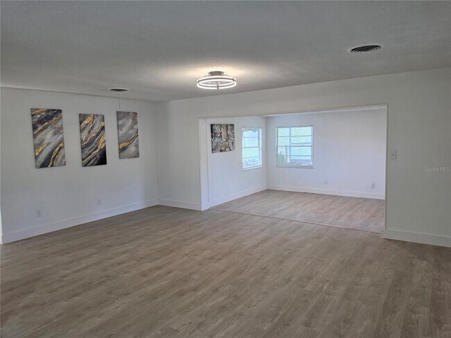 Building Photo - 640 Westward Cir