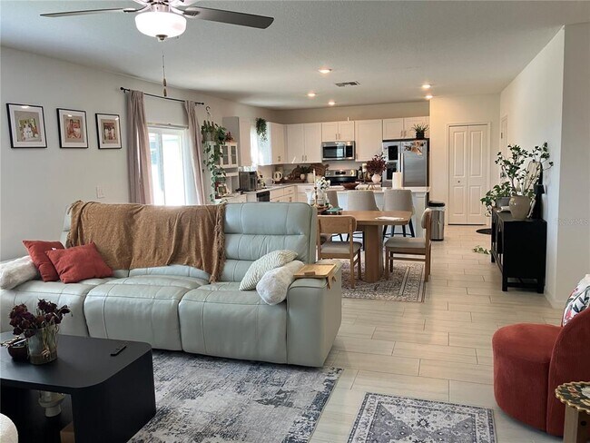 Building Photo - 13259 Palmerston Rd