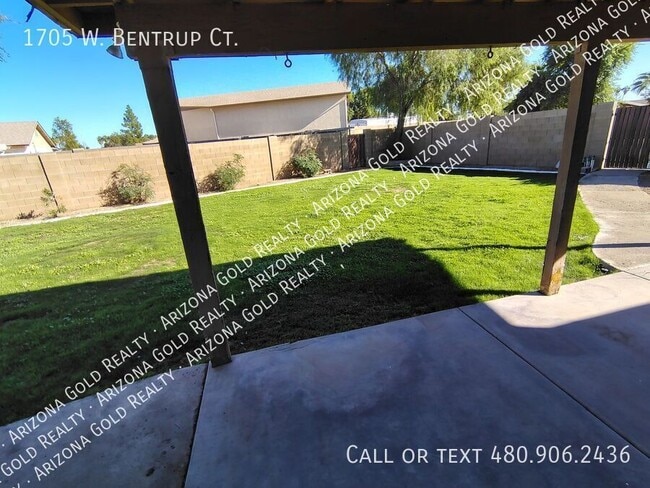 Building Photo - 1705 W Bentrup Ct