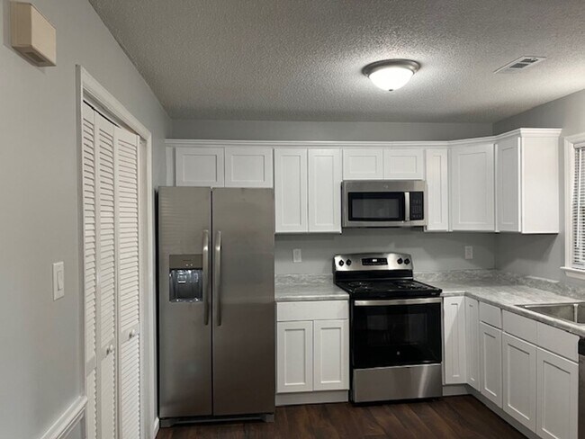 Building Photo - The Urban Terrace Apartments