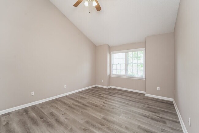 Building Photo - 3226 Burkston Rd