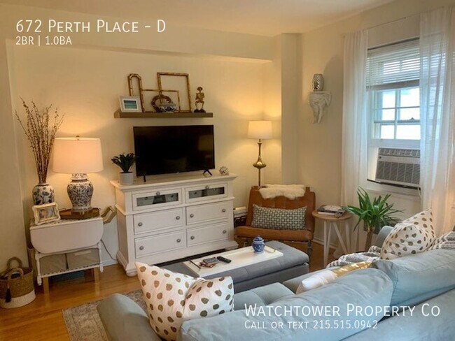 Building Photo - 672 Perth Pl