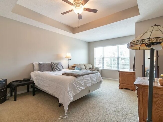 Building Photo - Beautiful 3BR TownHome