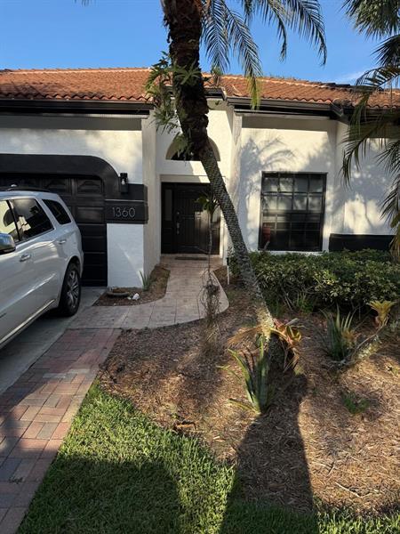 Primary Photo - 1360 NW 105th Ave