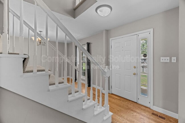 Building Photo - 16610 Green Needle Ct