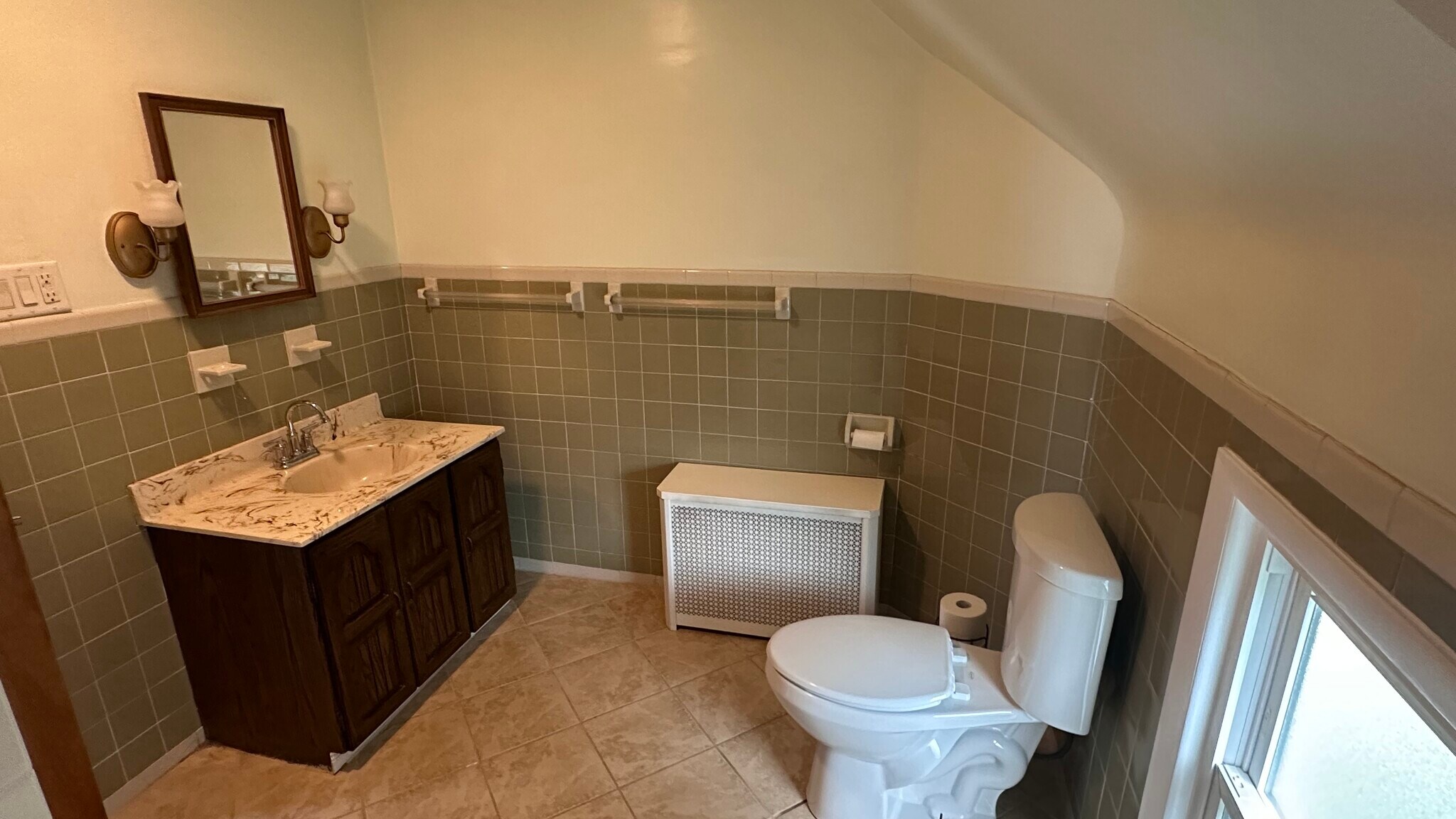 Bathroom - 1817 Hillside Ave