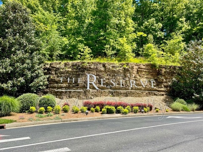 Building Photo - 320 Old Hickory Blvd