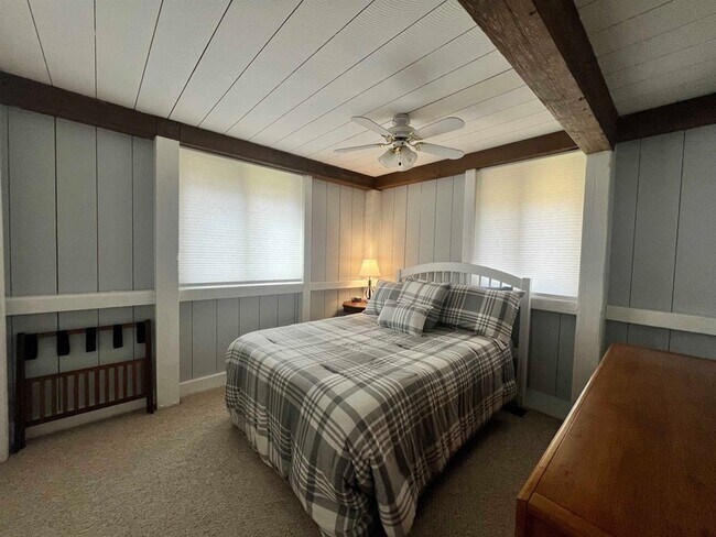 Building Photo - 112 Greensward Dr