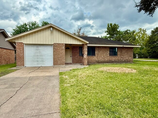 Building Photo - 2309 Peach Ct