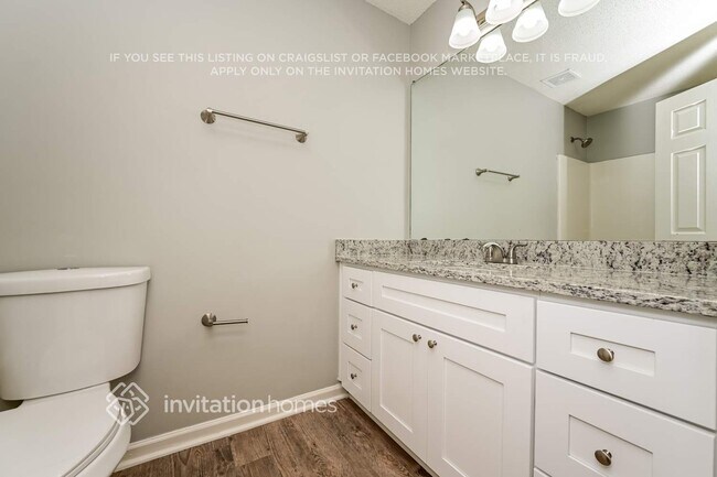 Building Photo - 5869 Waggoner Cove