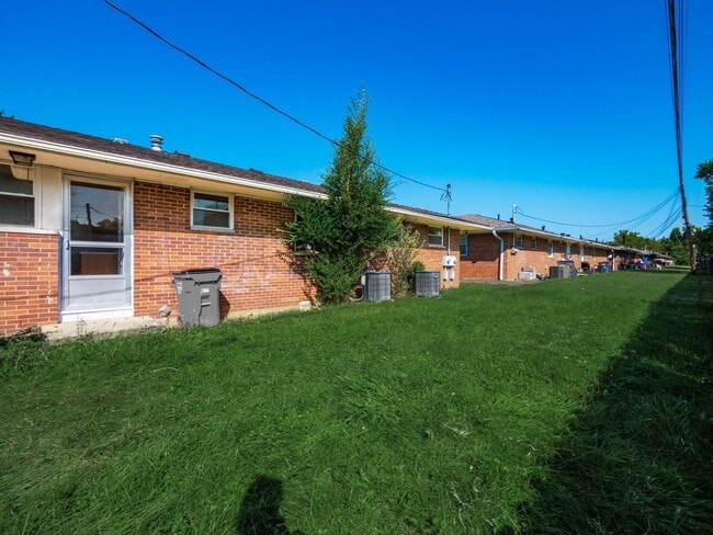 Building Photo - 1140 Eastfield Rd
