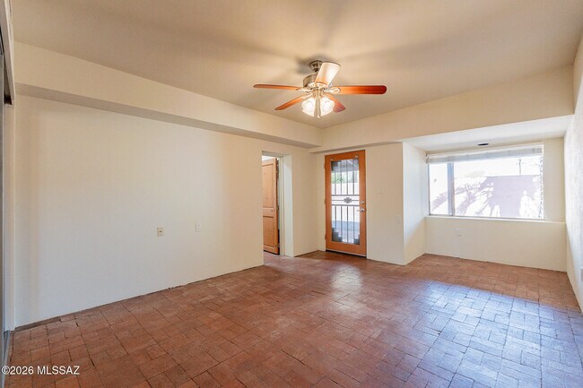Building Photo - 6259 E Timrod St