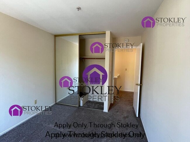 Building Photo - 5003 Hiller Ln