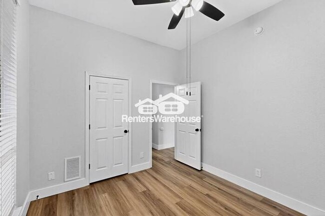 Building Photo - 801 Snapdragon Ln