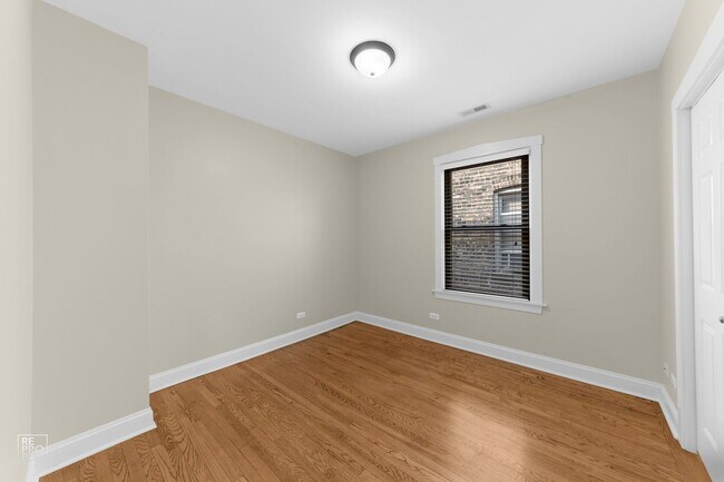 Building Photo - 107 Harrison St