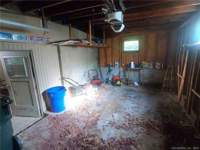 Building Photo - 59 Aitchison Dr