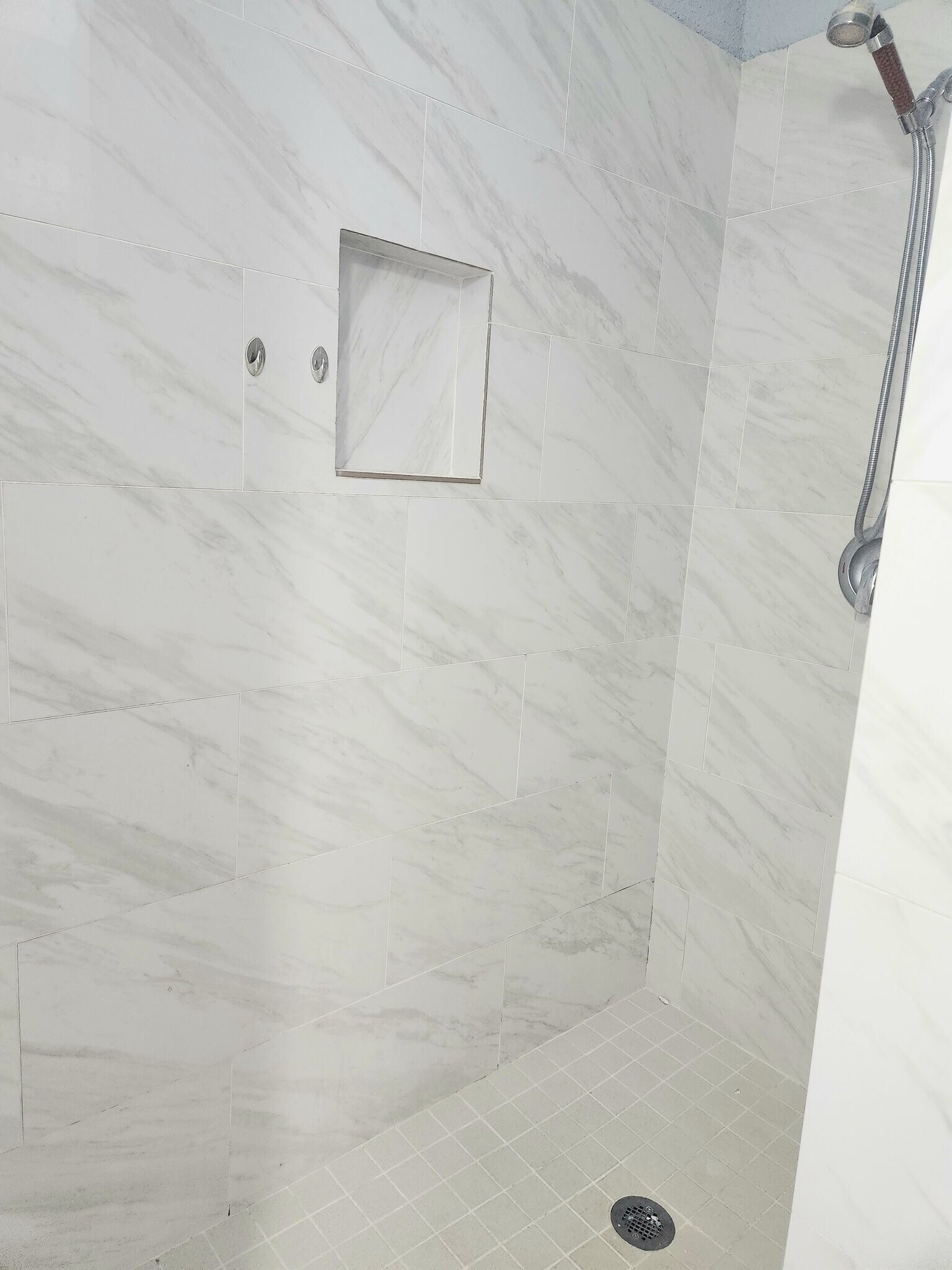 Building Photo - 5503 Bertellis Ln