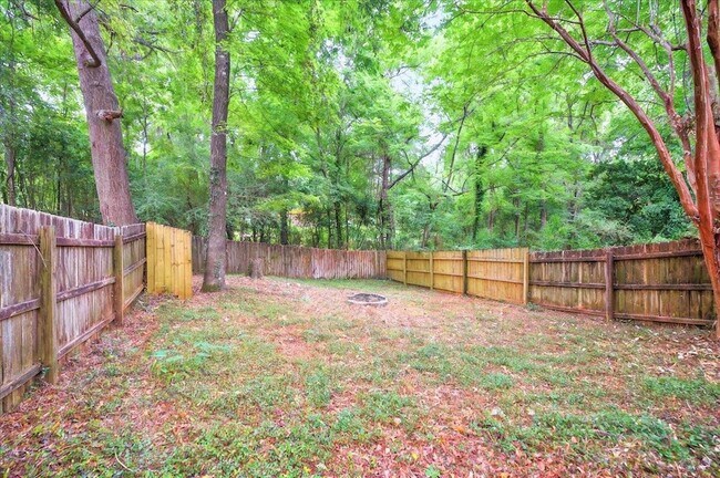 Building Photo - 3001 Oak Park Ct