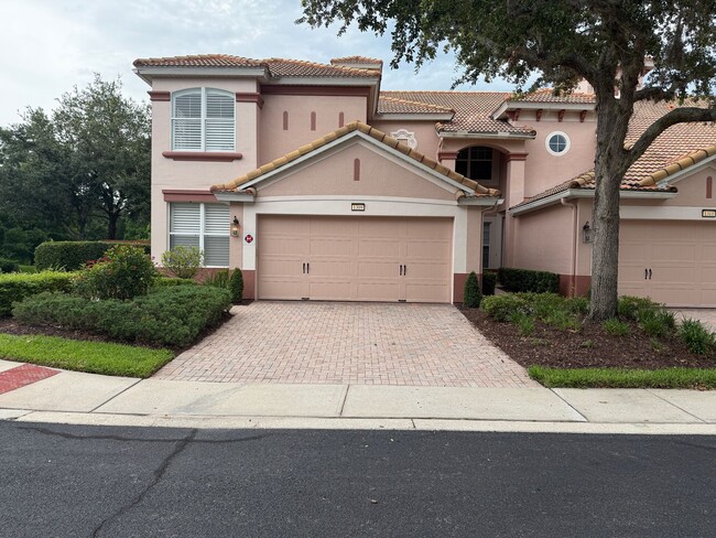 Primary Photo - Spacious Townhome For Rent