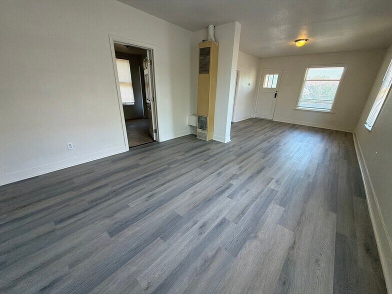 Building Photo - 428 10th St